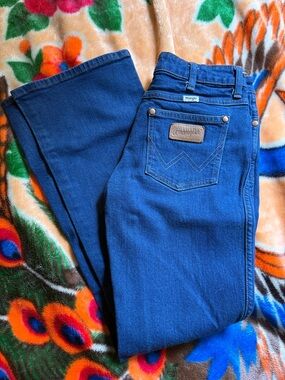 Wrangler Women’s Westward Mid Rise Boot Cut Jeans